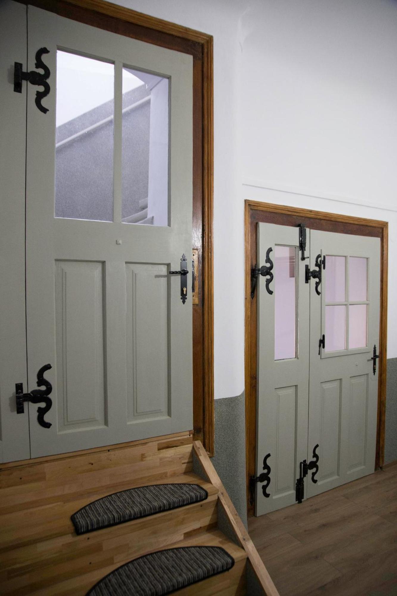 Seek And Hide - Little Emma'S Hideaway Brasov Bagian luar foto