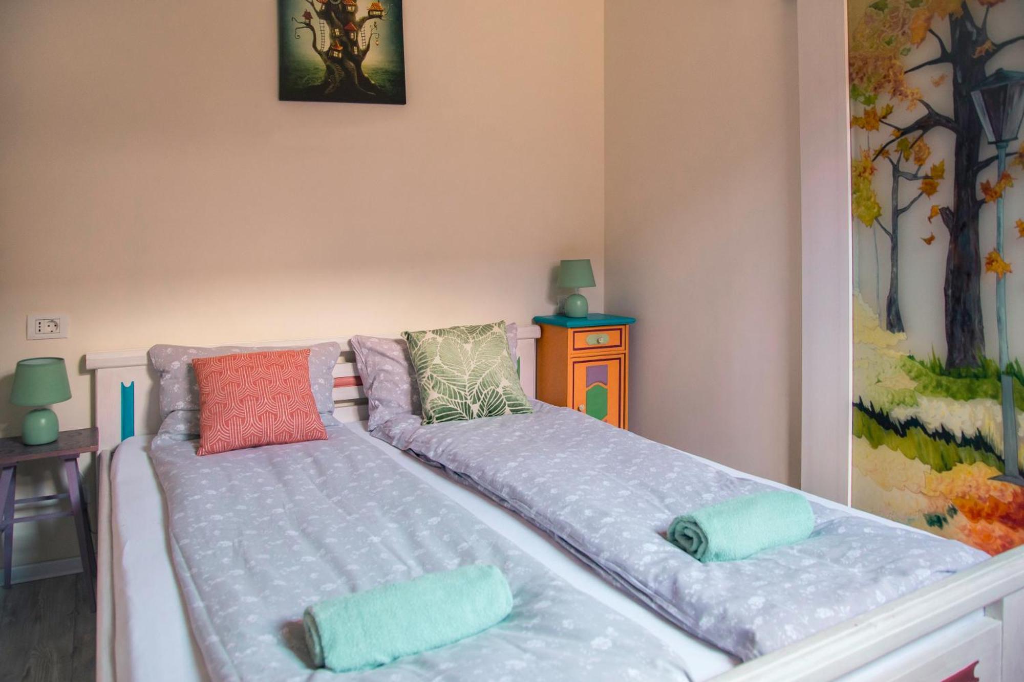 Seek And Hide - Little Emma'S Hideaway Brasov Bagian luar foto